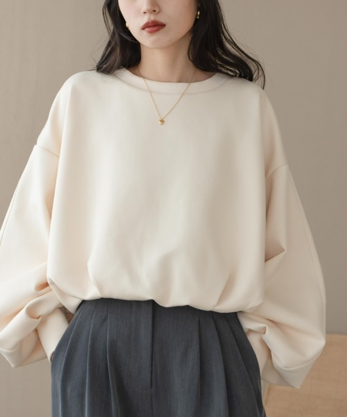 hinari ボンディングショートスウェット　キャメル　タグ付き　新品未開封 hinari（ヒナリ）の「ボンディングショートスウェット（スウェット