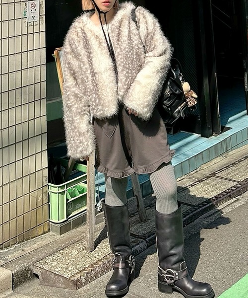 Alley Tokyo(アリートーキョー)の「ふわっふわの鹿柄ブルゾン(ブルゾン・レディース・グレー/ベージュ・FREE)」の21枚目の写真