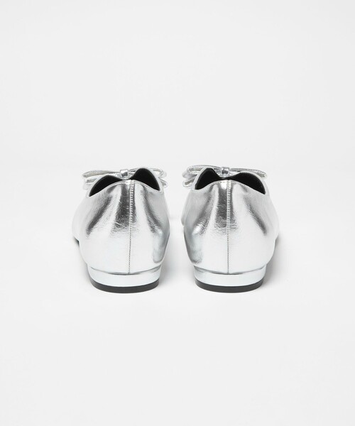 BEAUTY&YOUTH UNITED ARROWS（ビューティーアンドユースユナイテッドアローズ）の「メタリック リボン Vカット フラットシューズ（パンプス・レディース・シルバー・36/36h/37/37h）」の10枚目の写真