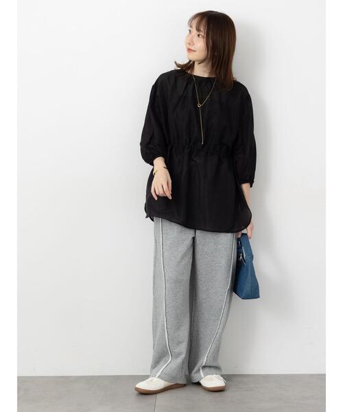 Te chichi TERRASSE(テチチテラス)の「前後2WAYドロストチュニック(シャツ/ブラウス・レディース・オフホワイト/チャコールグレー/ブラウン・F)」の7枚目の写真