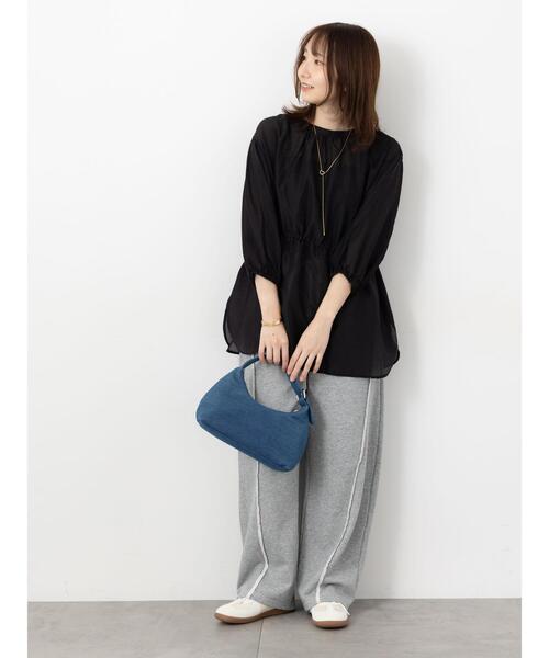 Te chichi TERRASSE(テチチテラス)の「前後2WAYドロストチュニック(シャツ/ブラウス・レディース・オフホワイト/チャコールグレー/ブラウン・F)」の8枚目の写真