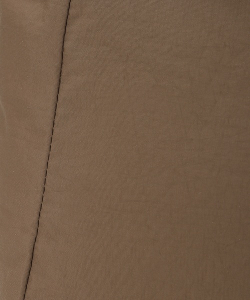 A/C DESIGN BY ALPHA CUBIC（エーシーデザインバイアルファキュービック）の「ビット2WAYバッグ【A4・ノートパソコン・タブレット収納可能・ショルダーストラップ付】（トートバッグ・レディース・ベージュ/ブラック・フリー）」の9枚目の写真