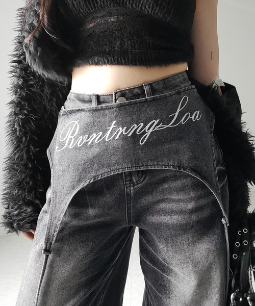 me+em select(ミームセレクト)の「【 2WAY 】レタリングロゴ刺繍ガーターヴィンテージワイドデニム / lettering logo embroidery garter vintage wide denim ※※(デニムパンツ・レディース・ブルー/ブラック・MEDIUM/SMALL/X-LARGE/LARGE)」の1枚目の写真