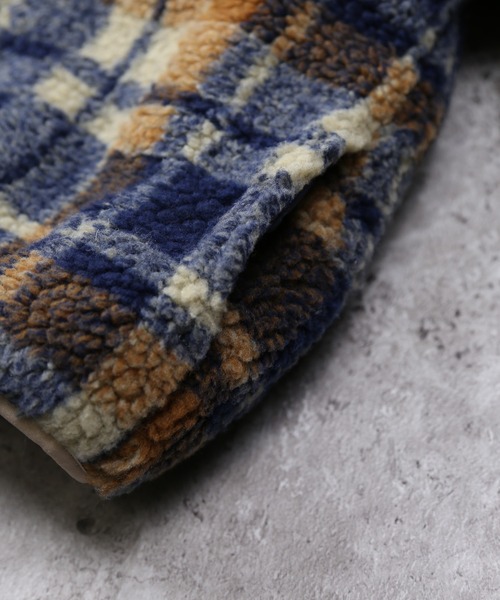 DILASH（ディラッシュ）の「バイカラーポケット付きボアジャケット（その他アウター・キッズ・ネイビー/ベージュ・80/140/130/120/110/100/90）」の6枚目の写真