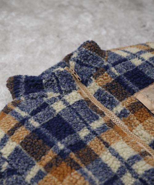 DILASH（ディラッシュ）の「バイカラーポケット付きボアジャケット（その他アウター・キッズ・ネイビー/ベージュ・80/140/130/120/110/100/90）」の3枚目の写真