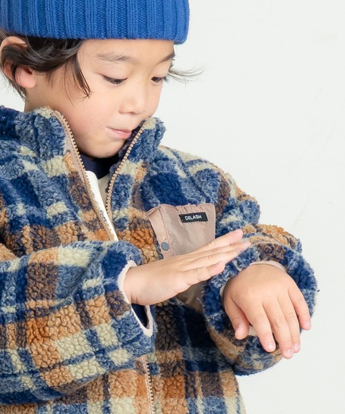 DILASH（ディラッシュ）の「バイカラーポケット付きボアジャケット（その他アウター・キッズ・ネイビー/ベージュ・80/140/130/120/110/100/90）」の15枚目の写真