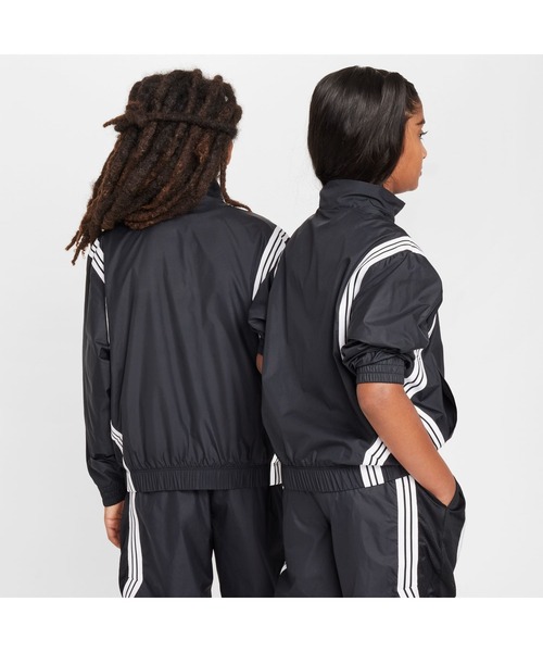 NIKE(ナイキ)の「ナイキ NIKE ナイキ YTH RPL クロスオーバー ジャケット(ジャージ・キッズ・ブラック・130cm/140cm/150cm/160cm)」の4枚目の写真