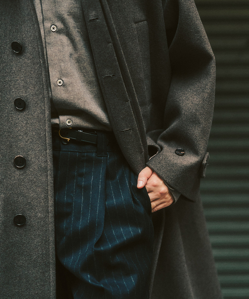 417 EDIFICE(フォーワンセブンエディフィス)の「ANOTHER OFFICE 417別注 Voyager Bold Balmacaan Coat バルマカーンコート(ステンカラーコート・メンズ・ブラウン・1/2/3)」の12枚目の写真