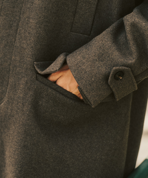 417 EDIFICE(フォーワンセブンエディフィス)の「ANOTHER OFFICE 417別注 Voyager Bold Balmacaan Coat バルマカーンコート(ステンカラーコート・メンズ・ブラウン・1/2/3)」の21枚目の写真