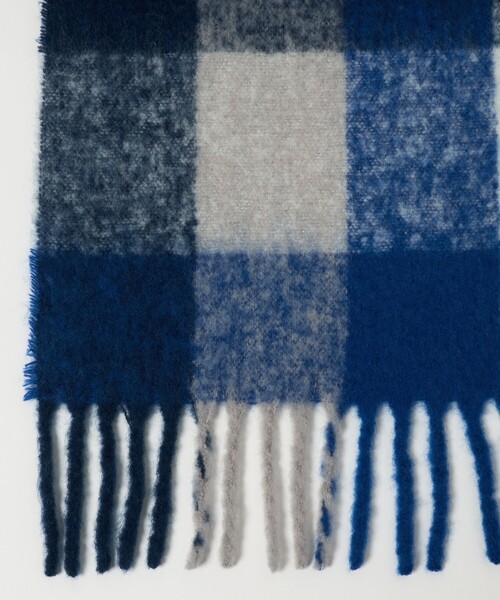 BEAUTY&YOUTH UNITED ARROWS（ビューティーアンドユースユナイテッドアローズ）の「ブラッシュド ブロックチェック マフラー（マフラー・メンズ・ダークオレンジ/ロイヤルブルー/マスタード・FREE）」の16枚目の写真