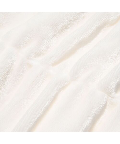 Francfranc(フランフラン)の「【あったか寝具】WARMY しっとりぽかぽか 中わた入りブランケット リップル(毛布) シングル 1400×2000 アイボリー(ブランケット・レディース・アイボリー・FREE)」の4枚目の写真