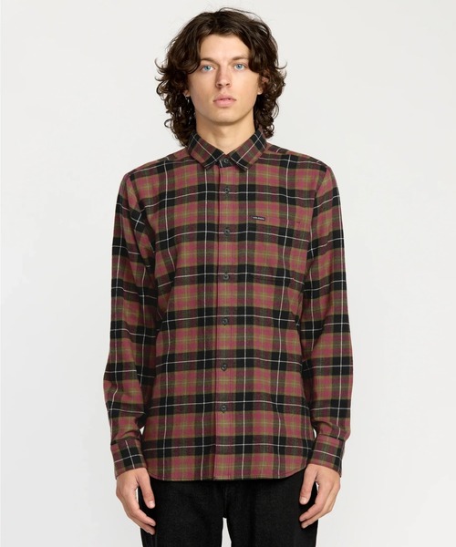 VOLCOM(ボルコム)の「VOLCOM CADEN PLAID LS/ボルコムチェック長袖シャツ(シャツ/ブラウス・メンズ・レッド系その他/ブラック・MEDIUM/LARGE)」の1枚目の写真