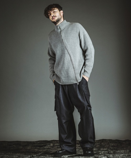 NO ID.(ノーアイディ)の「【NO ID.】Easy Baggy Parachute Cargo Trousers / イージー バギー パラシュート カーゴ トラウザーズ(カーゴパンツ・メンズ・ブラック/グレー・2/1)」の6枚目の写真