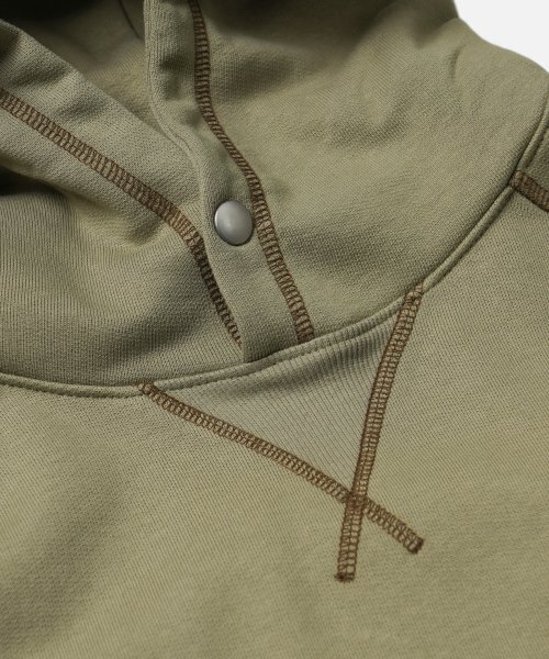 FRIZMWORKS(フリズムワークス)の「COVER STITCH PULLOVER HOODY _ BEIGE(パーカー・メンズ・その他・MEDIUM/LARGE/X-LARGE)」の4枚目の写真