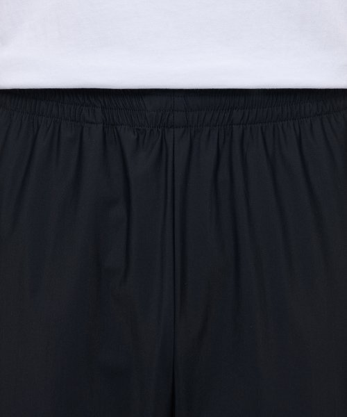 MUSINSA STANDARD（ムシンサスタンダード）の「[クールタンダード] クーリングワイドバンディングパンツ [ブラック]（スウェットパンツ・メンズ・その他・40/38/42/36/34/32/30/26/28）」の4枚目の写真