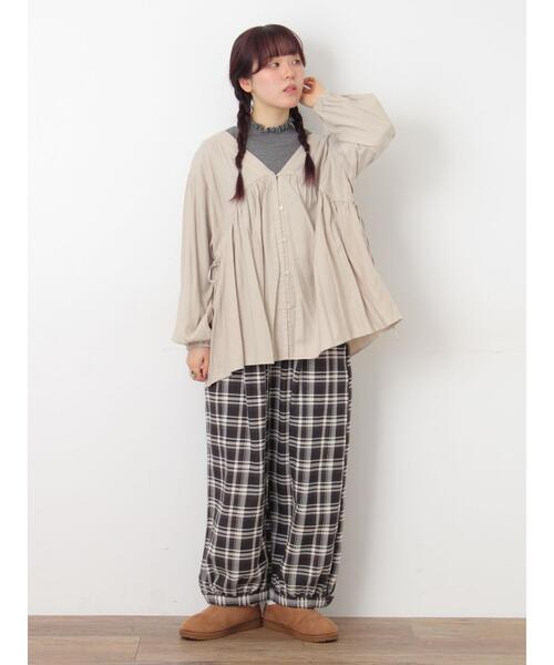 Samansa Mos2（サマンサ モスモス）の「【マシンウォッシャブル】リブフリルタートルネックニット（ニット/セーター・レディース・チャコールグレー/グレー/オフホワイト/キナリ・F）」の9枚目の写真