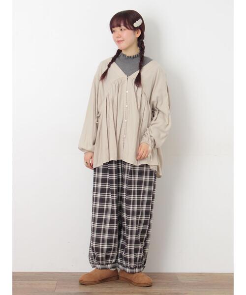 Samansa Mos2（サマンサ モスモス）の「【マシンウォッシャブル】リブフリルタートルネックニット（ニット/セーター・レディース・チャコールグレー/グレー/オフホワイト/キナリ・F）」の11枚目の写真