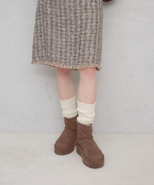 Launa lea（ラウナレア）の「厚底ムートンブーツ(S160)（ブーツ・レディース・ブラック系その他/グレー系その他/ダークブラウン・M/S/LL/L）」の9枚目の写真