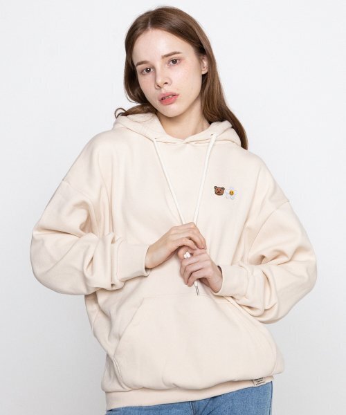 GRAVER（グレーバー）の「[UNISEX]スモールフラワーベアフェイス刺繍スマイルフードティー_クリーム（パーカー・レディース・アイボリー・SMALL/MEDIUM/LARGE/X-LARGE）」の7枚目の写真