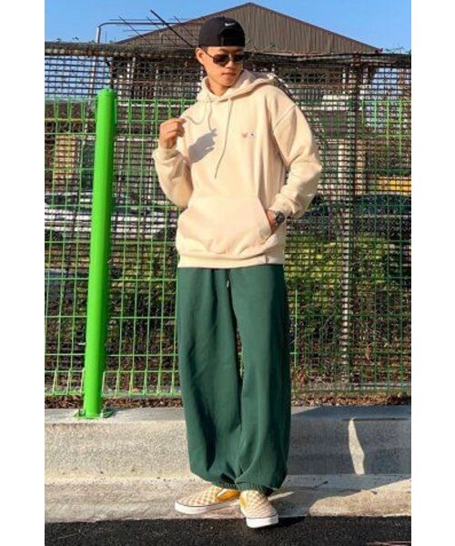 GRAVER（グレーバー）の「[UNISEX]スモールフラワーベアフェイス刺繍スマイルフードティー_クリーム（パーカー・レディース・アイボリー・SMALL/MEDIUM/LARGE/X-LARGE）」の4枚目の写真