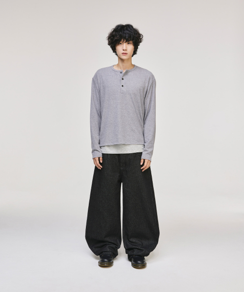 SIGNATURE（シグネチャ）の「ツイストカーブデニムパンツ[ブラック]（デニムパンツ・レディース・その他・X-LARGE/SMALL/MEDIUM/LARGE）」の7枚目の写真