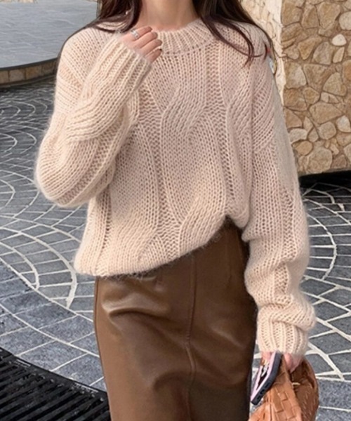 cammie(キャミー)の「ケーブル編みゆるニット(ニット/セーター・レディース・ブラウン/ベビーピンク/アイボリー・F)」の6枚目の写真