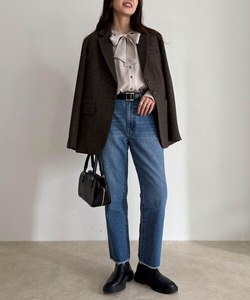 fredy emue(フレディエミュ)の「ボウタイギャザーブラウス(シャツ/ブラウス・レディース・ブラック/オフホワイト/ベージュ・38)」の5枚目の写真