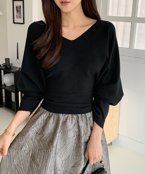 COCOMOMO(ココモモ)の「バックリボンニット Vネック ドルマン リボン ニット 長袖 トップス 春ニット 春服 秋服 冬服(ニット/セーター・レディース・ブラック/ライトグレー/ベージュ/ネイビー・FREE)」の15枚目の写真