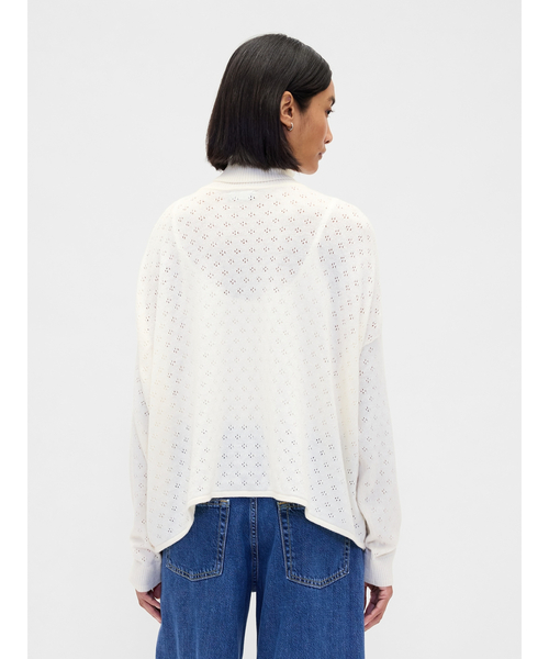 GAP(ギャップ)の「オーバーサイズ ポインテール タートルネック(ニット/セーター・レディース・ホワイト/ブラウン・M/L/XS/S)」の5枚目の写真