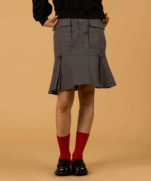 KOLEAT（コレット）の「ミディカーゴストラップフレアロングスカート[グレー]（スカート・レディース・その他・SMALL/MEDIUM）」の4枚目の写真