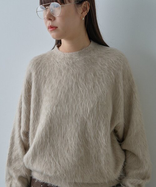 WHIMSIC（ウィムジック）の「【UNISEX/2サイズ展開】アンゴラブレンドシャギーニットプルオーバー（ニット/セーター・メンズ・チャコールグレー/ライトベージュ/サックスブルー/レッド・1/2）」の19枚目の写真