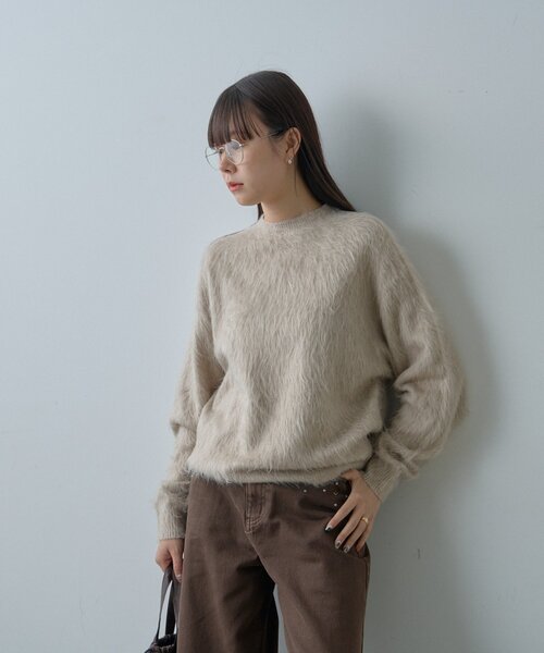 WHIMSIC（ウィムジック）の「【UNISEX/2サイズ展開】アンゴラブレンドシャギーニットプルオーバー（ニット/セーター・メンズ・チャコールグレー/ライトベージュ/サックスブルー/レッド・1/2）」の22枚目の写真
