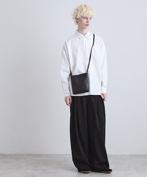 tk.TAKEO KIKUCHI(ティーケータケオキクチ)の「【WEB限定】リアルレザーショルダーポーチ(ショルダーバッグ・メンズ・ブラック/ダークブラウン・00)」の6枚目の写真