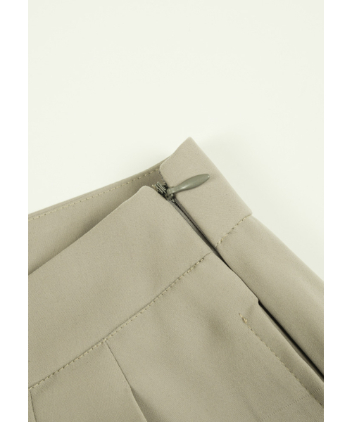 EBRE(エブレ)の「ソフトツーピンタックスラックス(スラックス・レディース・ベージュ・SMALL/MEDIUM)」の5枚目の写真