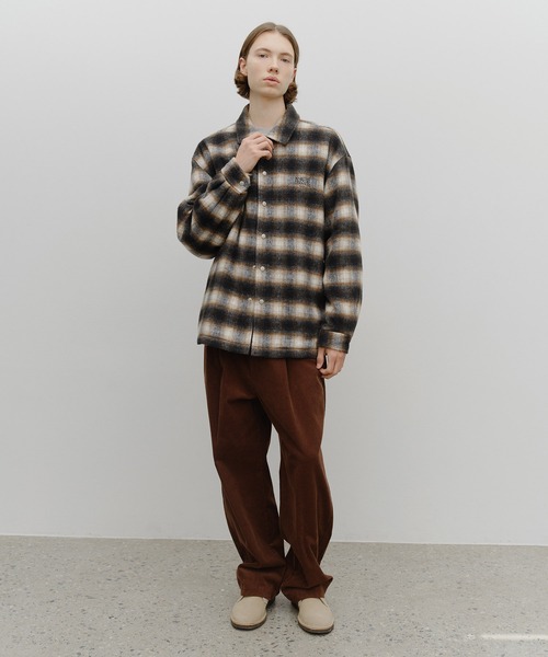 MARITHE + FRANCOIS GIRBAUD(マリテフランソワジルボー)の「CLASSIC LOGO OVERSIZED FLANNEL CHECK SHIRT JACKET(ブルゾン・レディース・Beige/Black・LARGE/MEDIUM/SMALL/X-LARGE)」の3枚目の写真