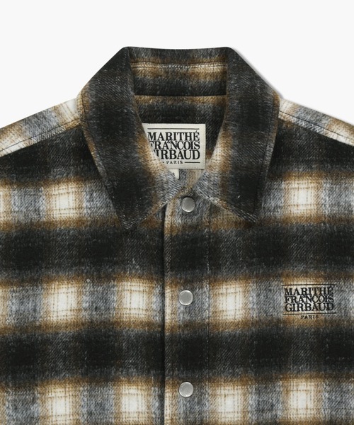 MARITHE + FRANCOIS GIRBAUD(マリテフランソワジルボー)の「CLASSIC LOGO OVERSIZED FLANNEL CHECK SHIRT JACKET(ブルゾン・レディース・Beige/Black・LARGE/MEDIUM/SMALL/X-LARGE)」の9枚目の写真