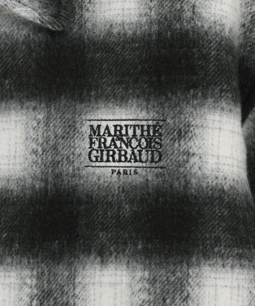 MARITHE + FRANCOIS GIRBAUD(マリテフランソワジルボー)の「CLASSIC LOGO OVERSIZED FLANNEL CHECK SHIRT JACKET(ブルゾン・レディース・Beige/Black・LARGE/MEDIUM/SMALL/X-LARGE)」の19枚目の写真