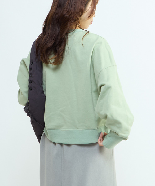 CONVERSE TOKYO（コンバーストウキョウ）の「LOGO PRINT SHORT SWEAT（スウェット・レディース・オフホワイト/杢グレー/ミント/チャコールグレー・FREE）」の11枚目の写真