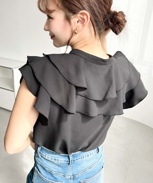 moment+（モーメントプラス）の「厚手シフォンキーネックラッフルフリルブラウス（シャツ/ブラウス・レディース・オフホワイト/ライトベージュ/ブラック/ネイビー・M）」の18枚目の写真