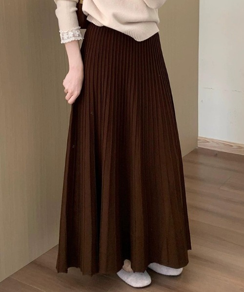 gossip!ロサンゼルス(ゴシップロサンゼルス)の「細ニットプリーツ ロングスカート(スカート・レディース・グレー/ブラウン/ベージュ・FREE)」の2枚目の写真