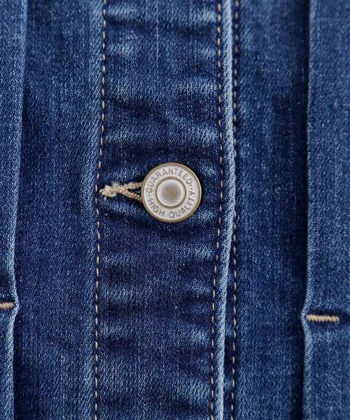 grove(グローブ)の「着心地軽やか、動きやすいストレッチデニムジャケット(デニムジャケット・レディース・オフホワイト/ブルー系その他/ネイビー/ブルー・02/03/04/01/05)」の16枚目の写真