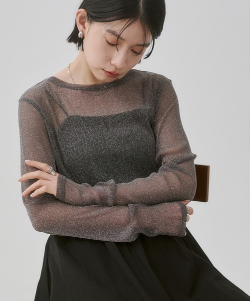 hunch(ハンチ)の「ラメシアークルーネックトップス(Tシャツ/カットソー・レディース・ライトブルー/オフホワイト/チャコール/ピンク・FREE)」の2枚目の写真