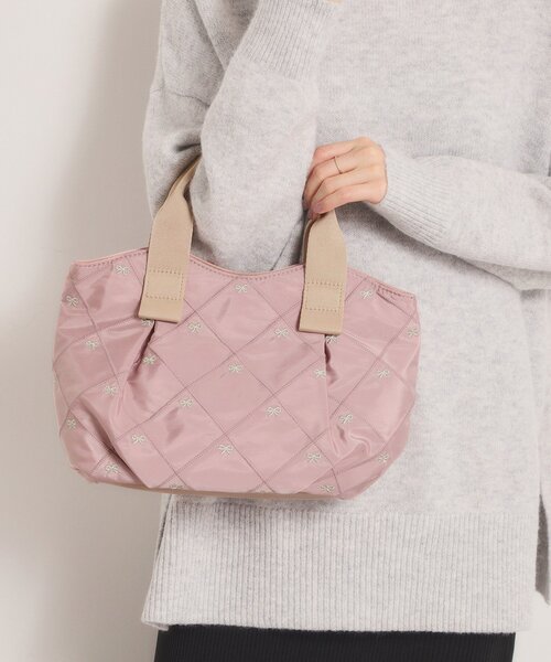 ITS'DEMO（イッツデモ）の「リボン刺繍ミニトート（ハンドバッグ・レディース・ブラック/ベージュ/ピンク系・00）」の3枚目の写真