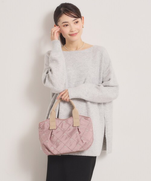 ITS'DEMO（イッツデモ）の「リボン刺繍ミニトート（ハンドバッグ・レディース・ブラック/ベージュ/ピンク系・00）」の8枚目の写真