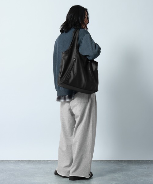 RAGEBLUE(レイジブルー)の「Tassel Zipp Synthetic Leather Tote Bag/タッセルジップ シンセティックレザートートバッグ(トートバッグ・メンズ・ブラウン/ブラック/ブラック系その他・FREE)」の20枚目の写真