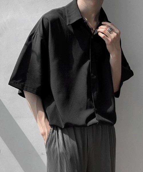 WYZ wear(ダブリューワイジィーウェア)の「オーバーサイズ半袖シャツ/ユニセックス(シャツ/ブラウス・メンズ・チャコールグレー/ブラック/ホワイト・L/M/XL)」の14枚目の写真
