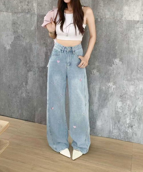 HOOK(フック)の「ハート刺繍 ワイドデニムパンツ(デニムパンツ・レディース・ライトブルー/ネイビー・M/S/L)」の17枚目の写真