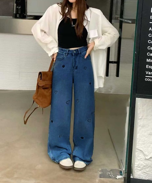 HOOK(フック)の「ハート刺繍 ワイドデニムパンツ(デニムパンツ・レディース・ライトブルー/ネイビー・M/S/L)」の20枚目の写真