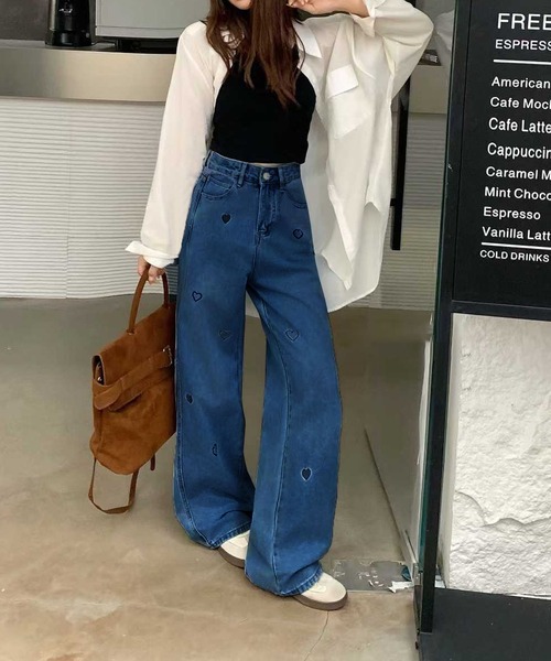 HOOK(フック)の「ハート刺繍 ワイドデニムパンツ(デニムパンツ・レディース・ライトブルー/ネイビー・M/S/L)」の22枚目の写真