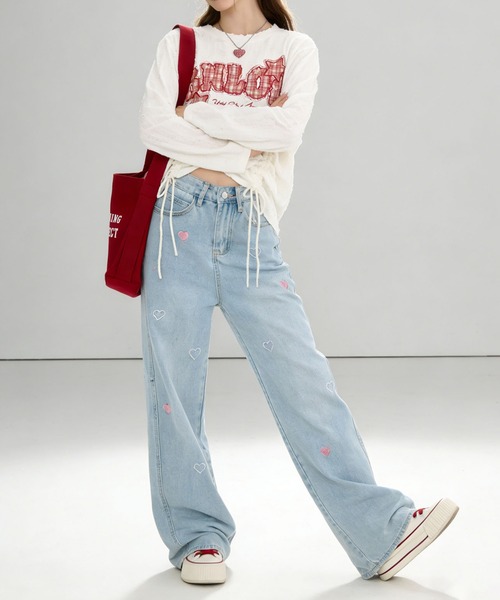 HOOK(フック)の「ハート刺繍 ワイドデニムパンツ(デニムパンツ・レディース・ライトブルー/ネイビー・M/S/L)」の4枚目の写真